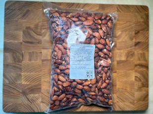 Фисташки: Миндаль 