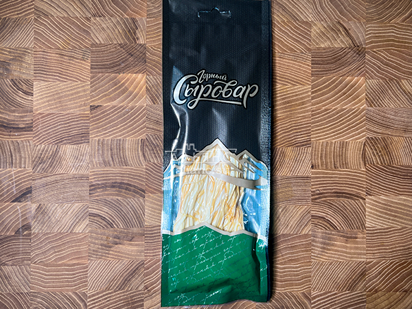 Сыр 60 гр ГОРНЫЙ СЫРОВАР (Паутинка копчёная) в Тамбове