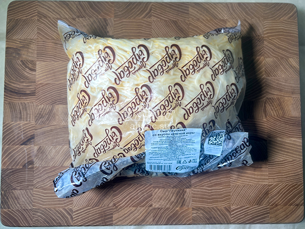 Сыр 1 кг ГОРНЫЙ СЫРОВАР (Паутинка со вкусом красной икры) в Тамбове